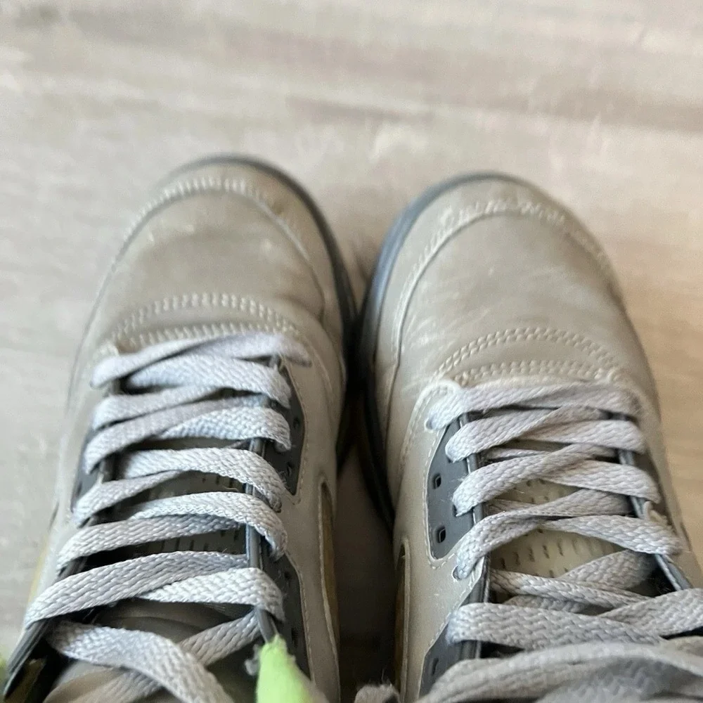 Air Jordan 5 Green Bean GS Size 5Y DQ3734 003 Gray Green Sneakers